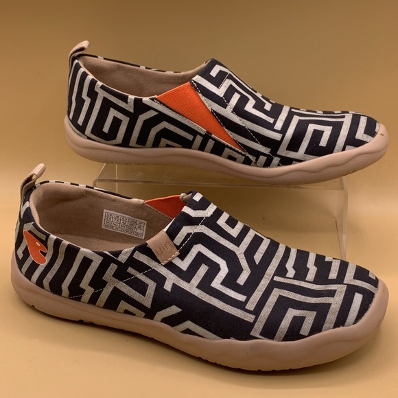 UIN Other - UIN Men's Thread of Maze Slip-on Casual Shoes Black/White Travel- Size 8.5